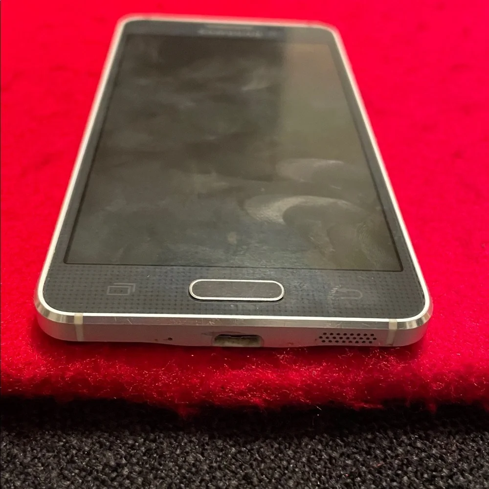 Samsung Galaxy ALPHA Smartphone in Black and Silver